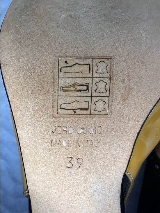 Lorenzo Masiero Patent Leather Two-Tone Slingback Pumps - Picture 6 of 6